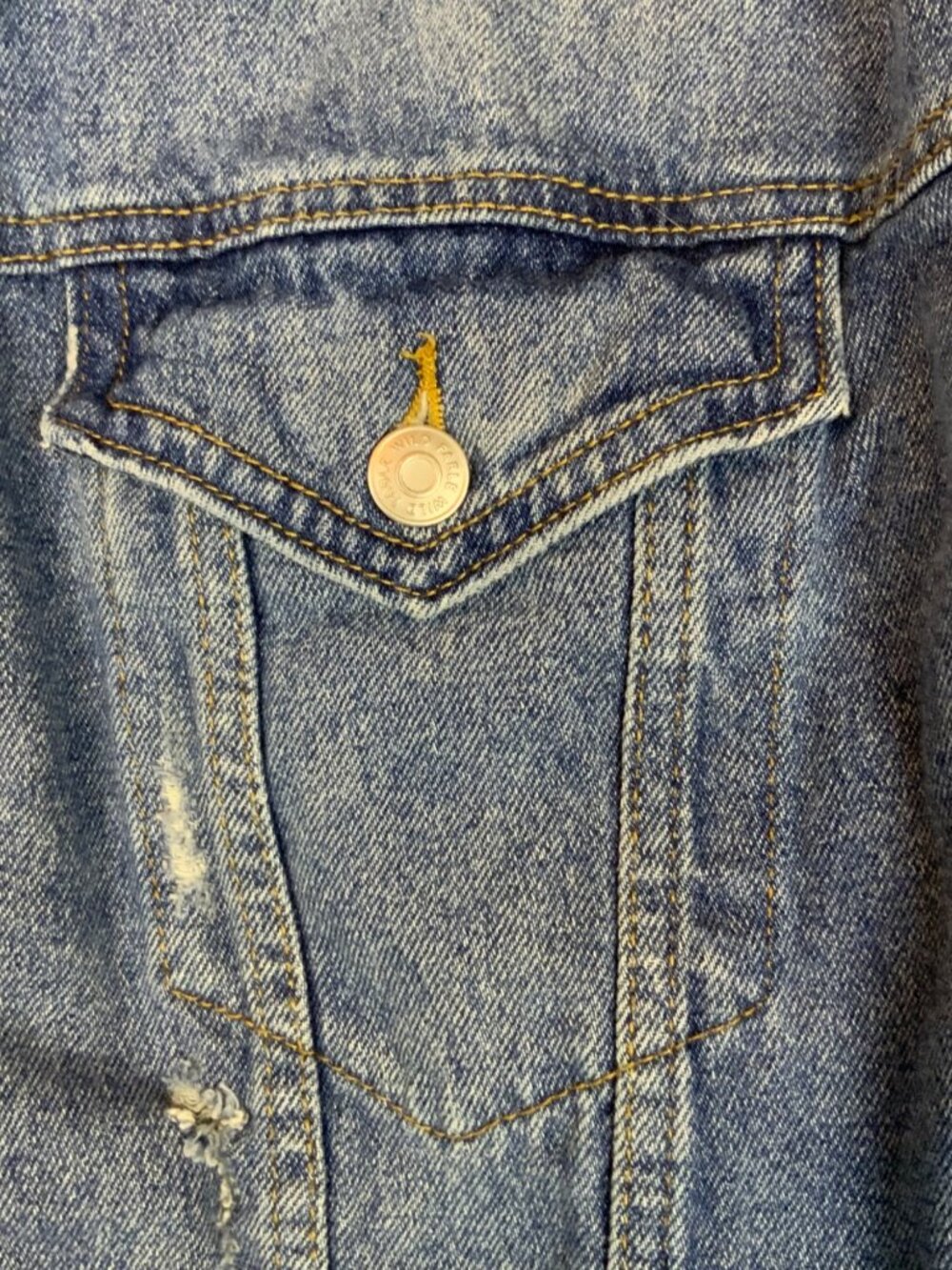 Wild Fable Womens Distressed Blue Denim Trucker Jacket Size XL Button-Up Casual - Picture 5 of 9